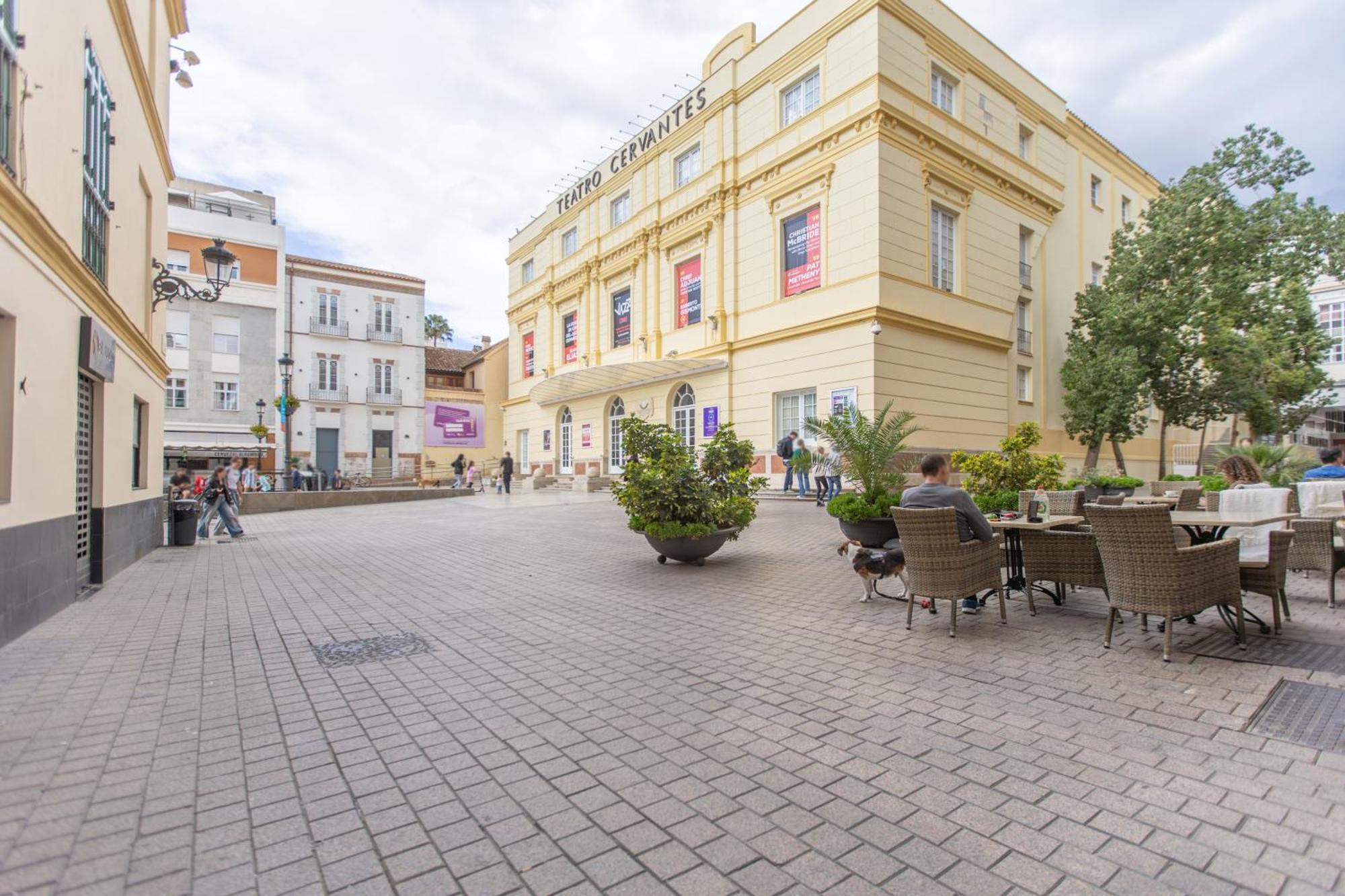 Homely Malaga San Juan De Letran Plaza De La Merced Екстериор снимка